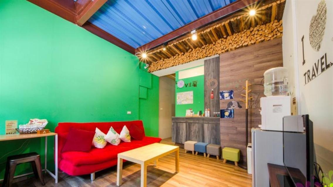 小黑琵416輕旅 Little Happy Hostel Ταϊνάν Εξωτερικό φωτογραφία